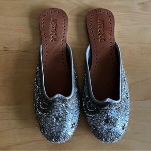 NWOT Mystique Sequin & Beaded Mule Flats in Silver - Size 8